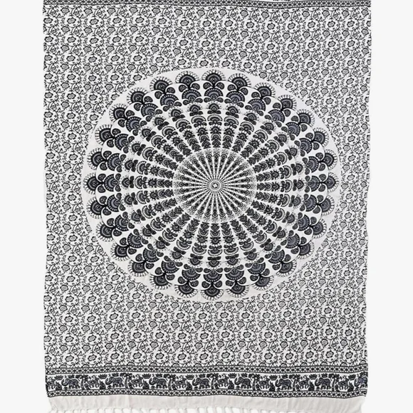 Elegant Black and White Sarong Swimwear - Picture 3 of 7